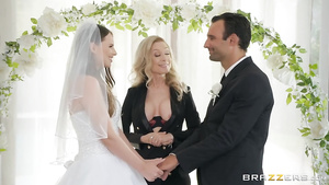 Bride, groom and bride’s maid throw a crazy threesome