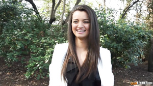 Alicia Poz Has Fun With Long Dick