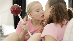 18Yo Girl Lesbians First Time Mating