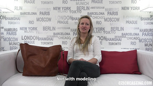 Amateurs Blond Hair Babe Takes Male Stick At Casting - Casting pov porn