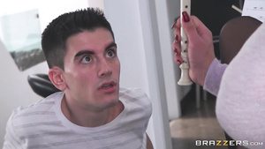 Sexy lingerie clad milf Phoenix Marie facesits guy for pussy eating