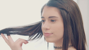 Two young girls Jojo Kiss and Joseline Kellie tag team guy in FFM 3some