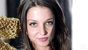 Sexy solo masturbation of charming brunette Foxi Di