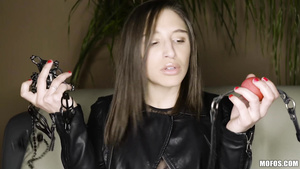 Well-hung dude stuffs brunette anus with a cumload