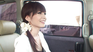 Sexy chick spices her car ride with a crazy masturbation