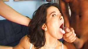 Very Popular Classic Pornstar Gets Gangbang Facial