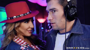 Xander Corvus banged Richelle Ryan in the newsroom