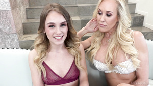 Steamy mature gives teen a lesson of lesbian sex