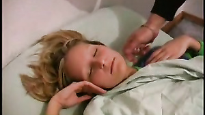 Dude gives his sleeping girlfriend a bright sex surprise