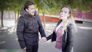 Hot blonde stunner amateur sex clip