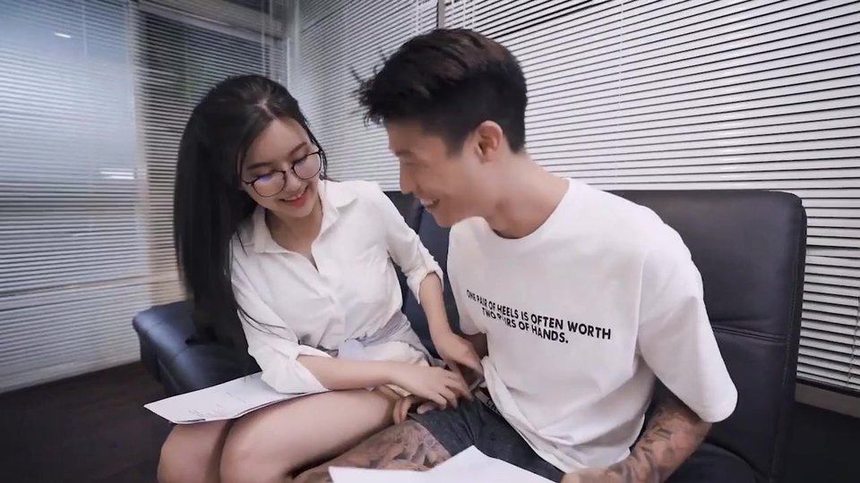 Amateur Asian couple hard porn video