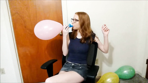 Sucking and Grinding Balloons til POP - Young Cutie