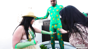 BBW sluts crazy interracial threesome