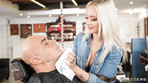 Gorgeous hairdresser Marilyn Sugar can't pass by his huge dick