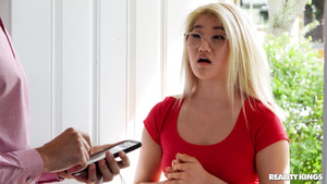 Yammy blonde asian babe Sofia Su hooks up with long-dicked dude