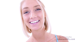 Southern Blondie gets tight snatch copulated at audition