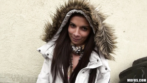 Public Pickups - Going Deep In The Ring! 1 - Beth