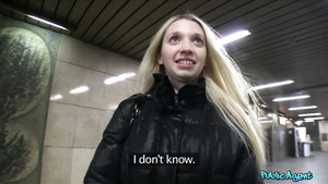 Big-eyed vixen mind-blowing sex movie