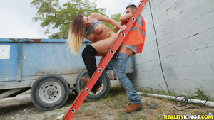 Voluptuous Ella Reese horny porn clip