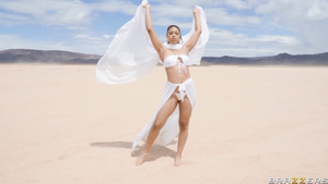 Chocolate babe Diamond Banks unforgettable porn clip