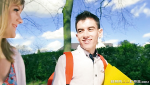 Fast Times On A First Date with Jenny Diamond