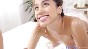 Spic Marina Gold Gets Creampie Lovemaking Massage