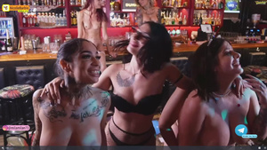 Small Natural BoobsSex Cam To Cam