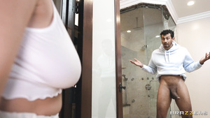 Busty MILF pornstars Ashlyn Peaks and Chloe Surreal xxx scene