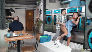 Katty Soarez gets fucked in public place