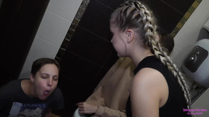 servant for girls - Lesbian