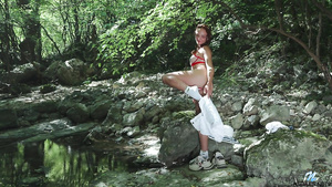 Anilos - Olivia Trunk Center Of Attention - Olivia