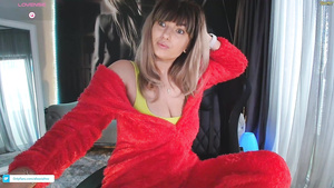 Hottie Big bust Blondie Girl 18660fps - Big bum