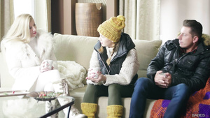 Jenny Mason's Secluded Heat Turns into Wild Threesome Bliss