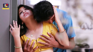 Raunchy Indian Babe Erotic Video