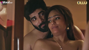 Sumptuous Indian MILF flaming adult clip